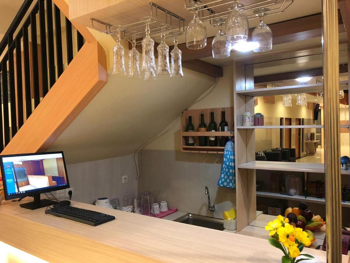 Lcr Hotel Ende Eksteriør billede